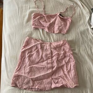 Beautiful Pink Reformation linen set size 4